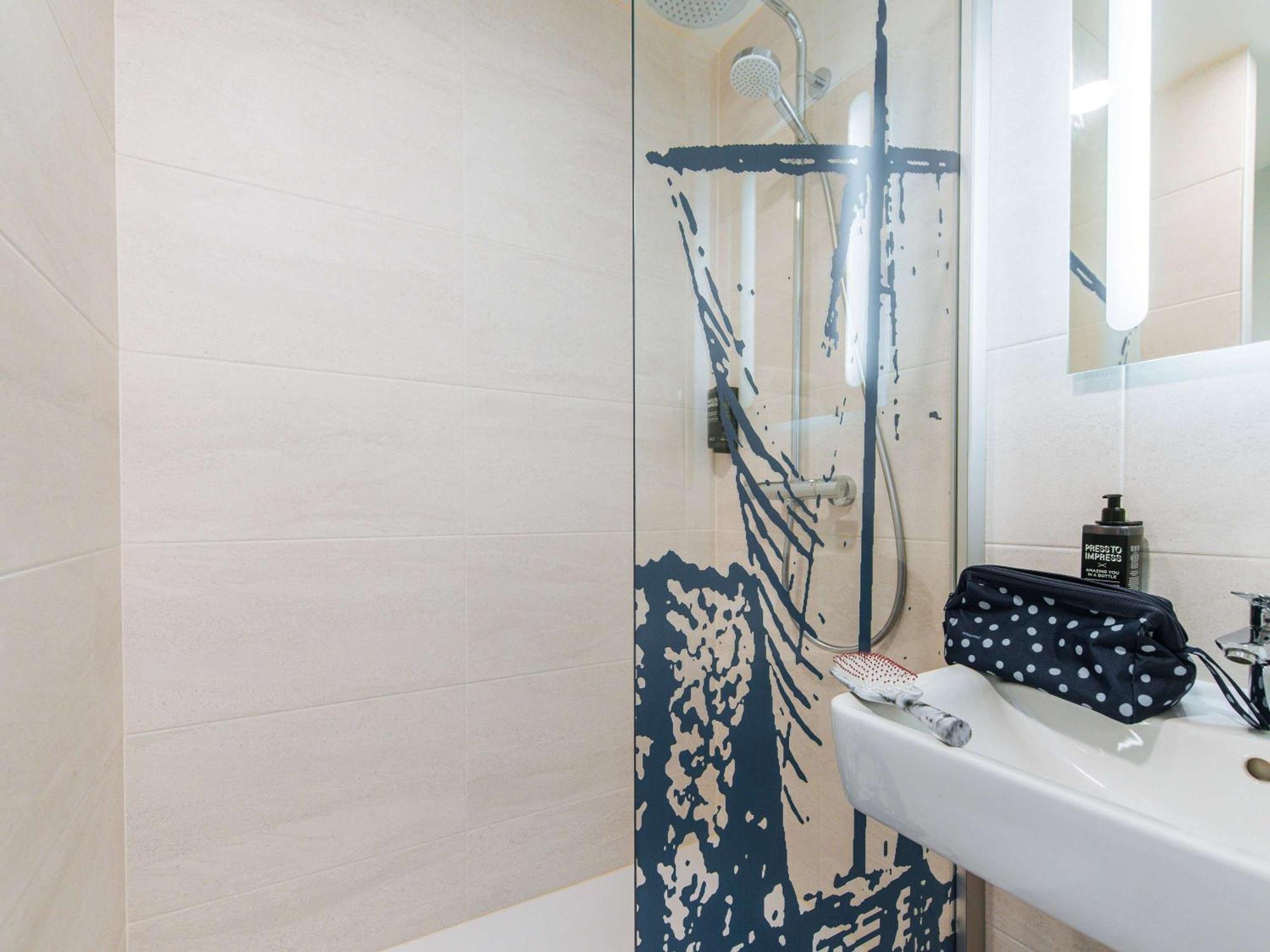 Ibis Styles Ancenis Centre Hotel ภายนอก รูปภาพ