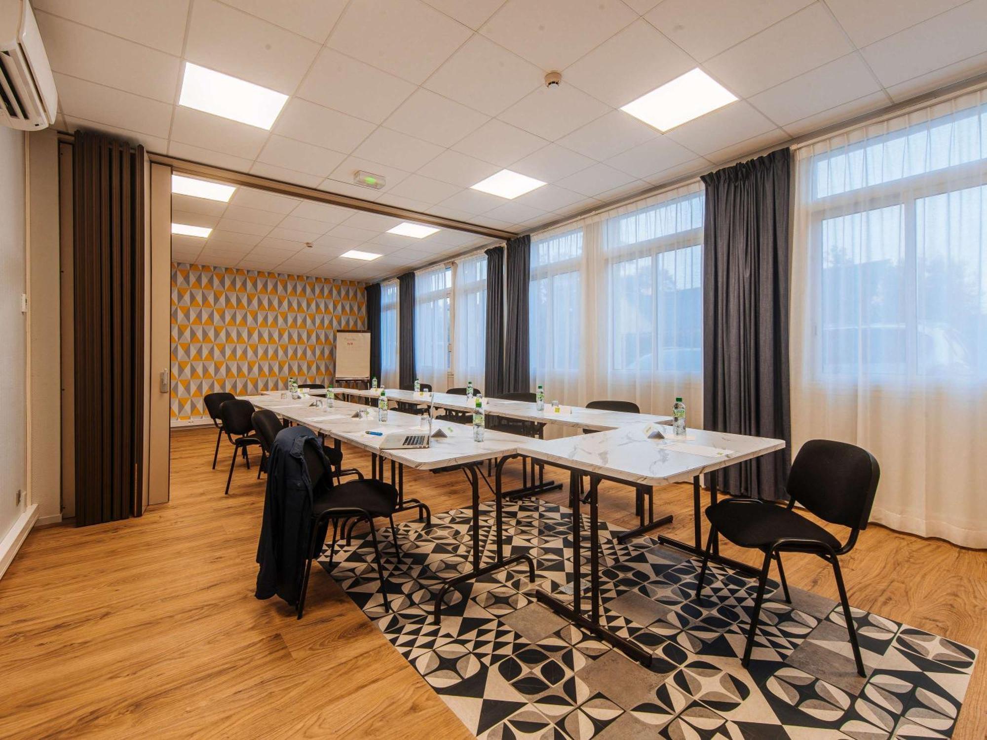 Ibis Styles Ancenis Centre Hotel ภายนอก รูปภาพ