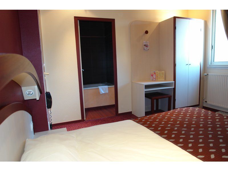 Ibis Styles Ancenis Centre Hotel ภายนอก รูปภาพ